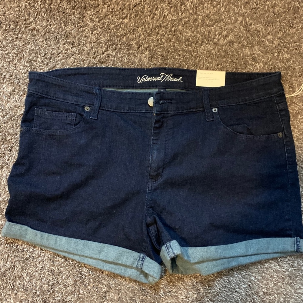 NWT Universal Thread Midi Shorts
